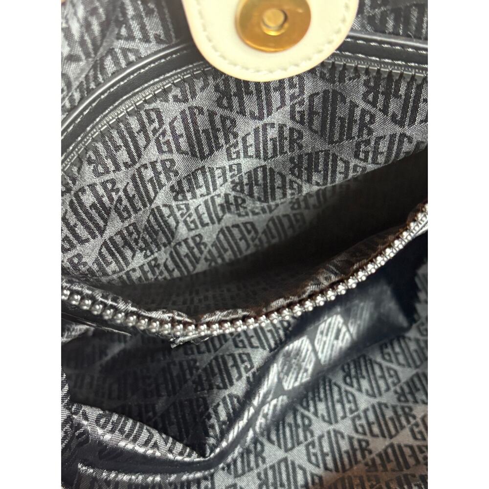 Kurt Geiger Designer Quilted Leather Shoulder Brixton Drawstring Bag Cream - Picture 6 of 15